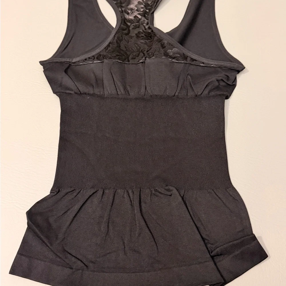 Seamless Black and Tan‎ Shapewear Top
